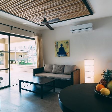 Le Motu Hotel Taling Ngam  Ngoại thất bức ảnh