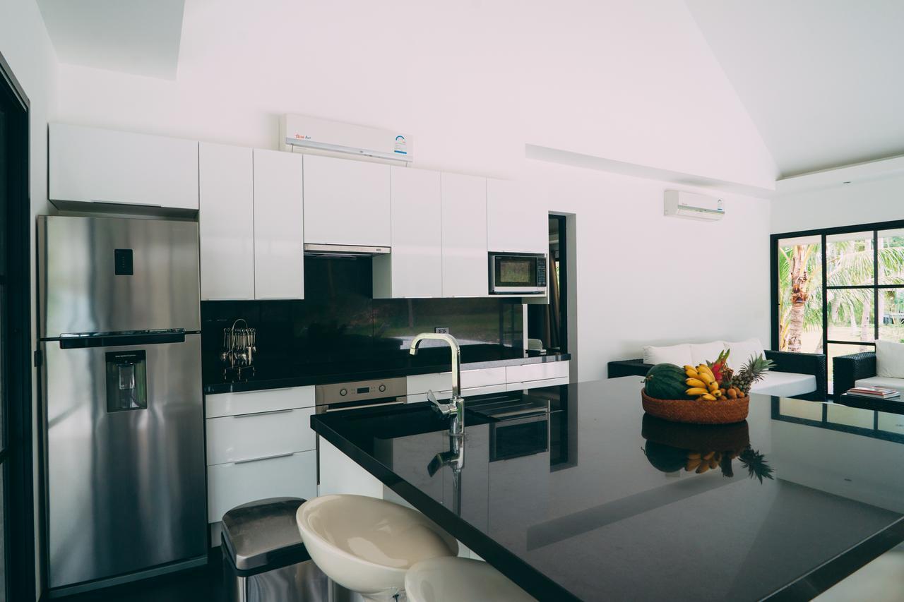 Le Motu Hotel Taling Ngam  Ngoại thất bức ảnh