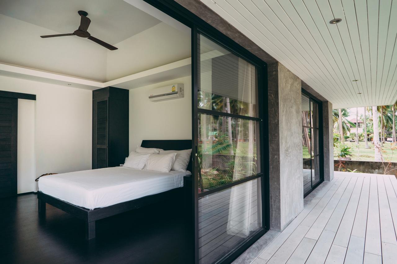 Le Motu Hotel Taling Ngam  Ngoại thất bức ảnh