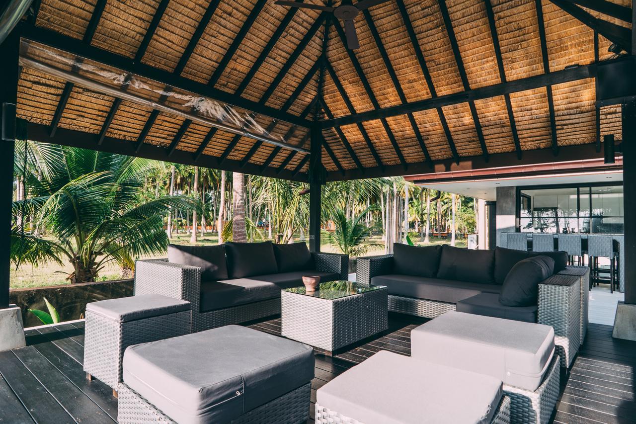 Le Motu Hotel Taling Ngam  Ngoại thất bức ảnh