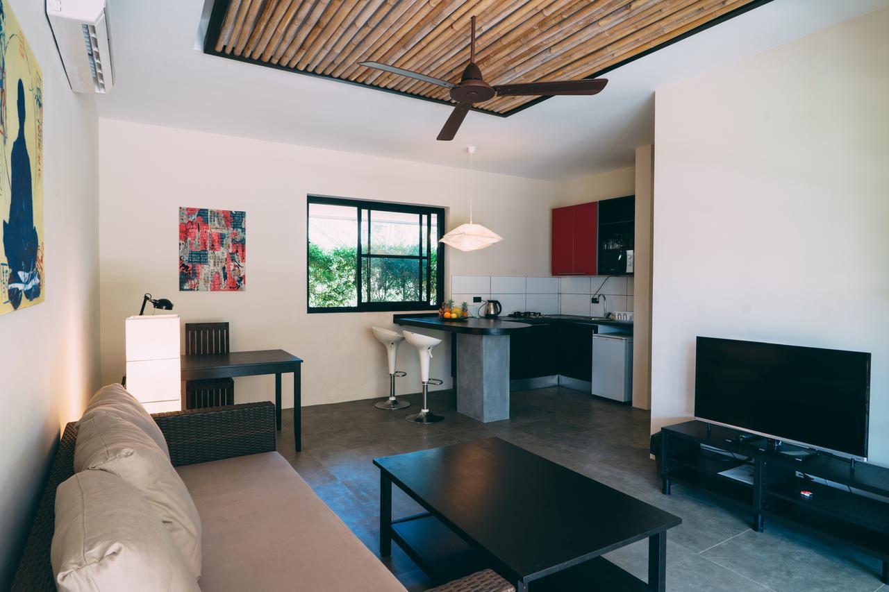 Le Motu Hotel Taling Ngam  Ngoại thất bức ảnh
