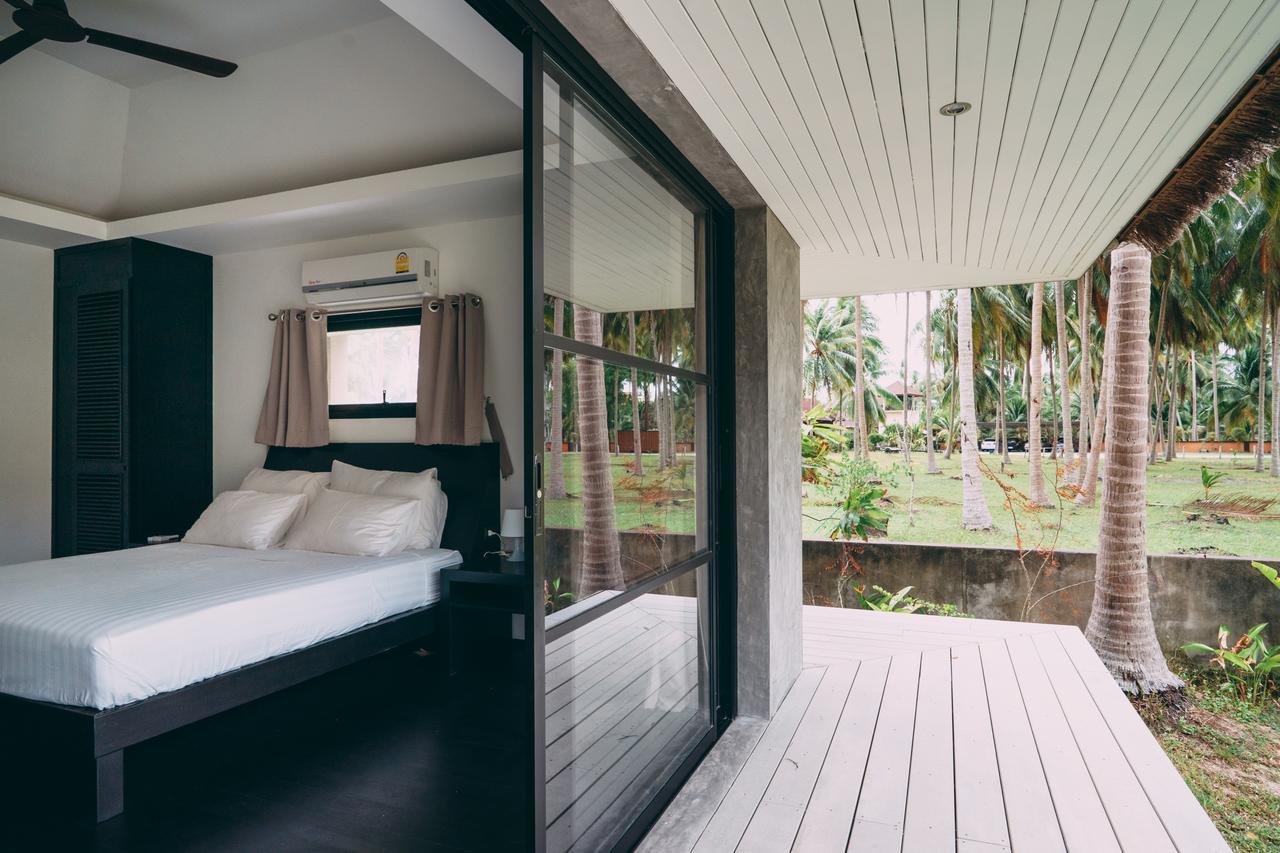 Le Motu Hotel Taling Ngam  Ngoại thất bức ảnh