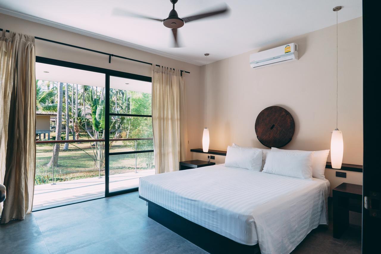 Le Motu Hotel Taling Ngam  Ngoại thất bức ảnh